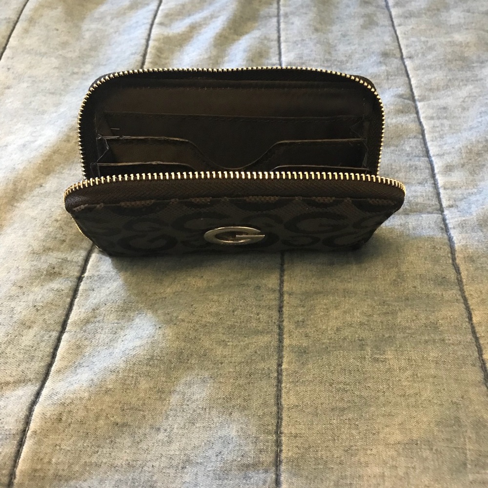 GUESS Wallet - Picture 4 of 4